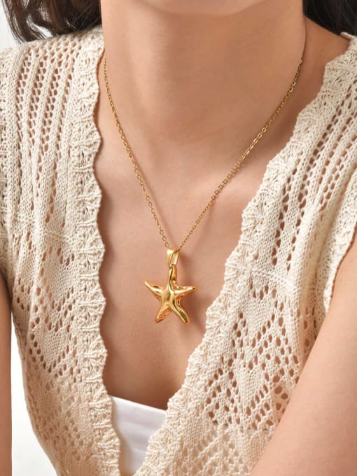 Starfish Pendant Necklace