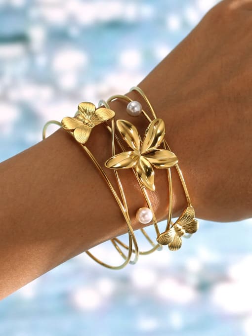 Pearl Flower Bangle