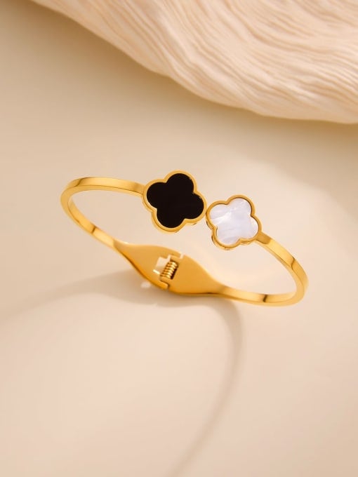 Titanium Steel Shell Clover Minimalist Band Bangle